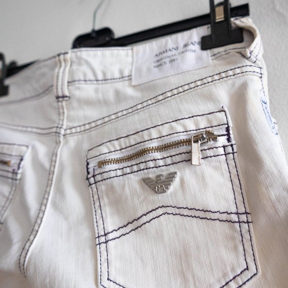 NWOT Armani Women's White Jeans - Picture 1 of 7